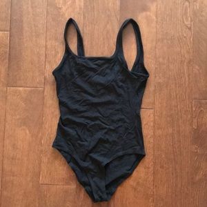 Aritzia Wilfred Free black bodysuit